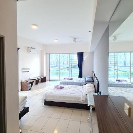Aeropod Kk Corner Unit Near City And Airport 4 Pax Free Parking Kota Kinabalu Exterior foto
